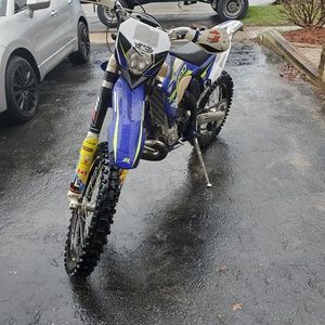 Meet your Posher, Robert